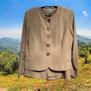Danny & Nicole Skirt Set Suit Size 16 2 PC. Button Front Blazer Ecru NWT $108